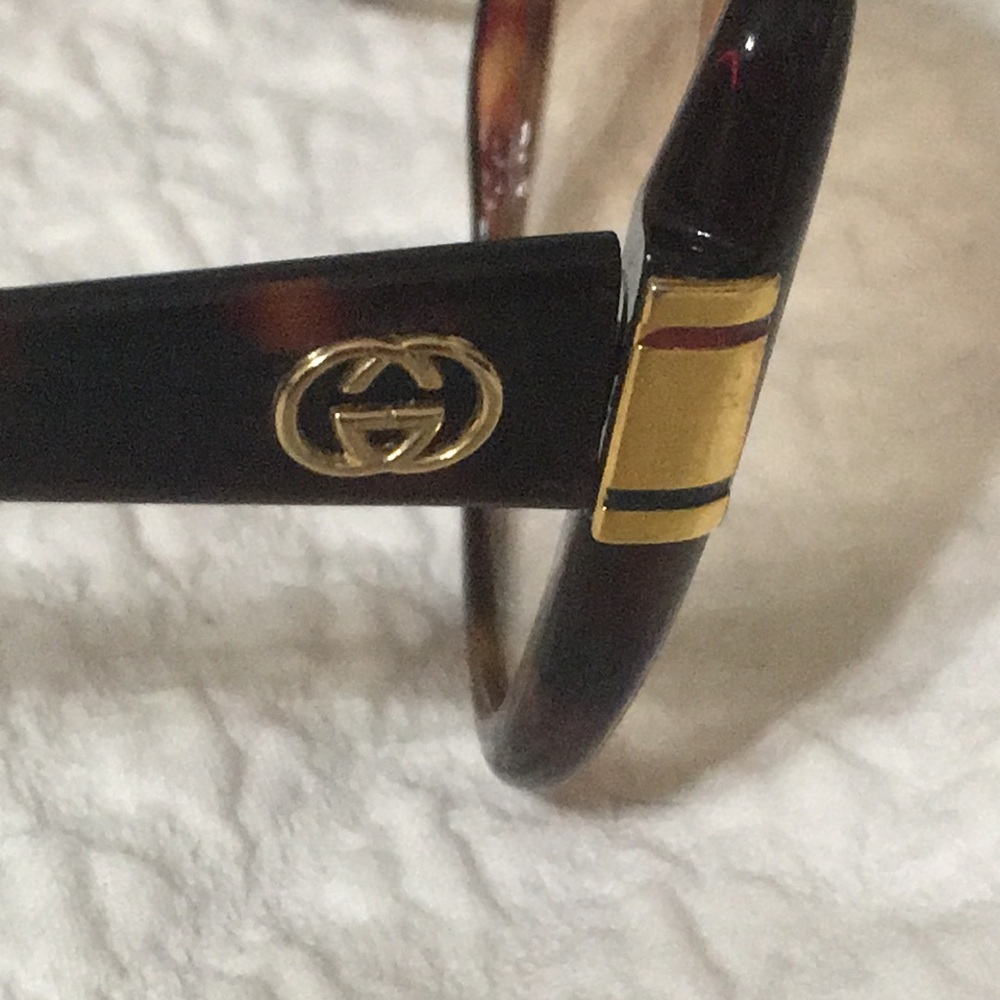 Gucci Tortoise Shell Sunglasses - Picture 4 of 4